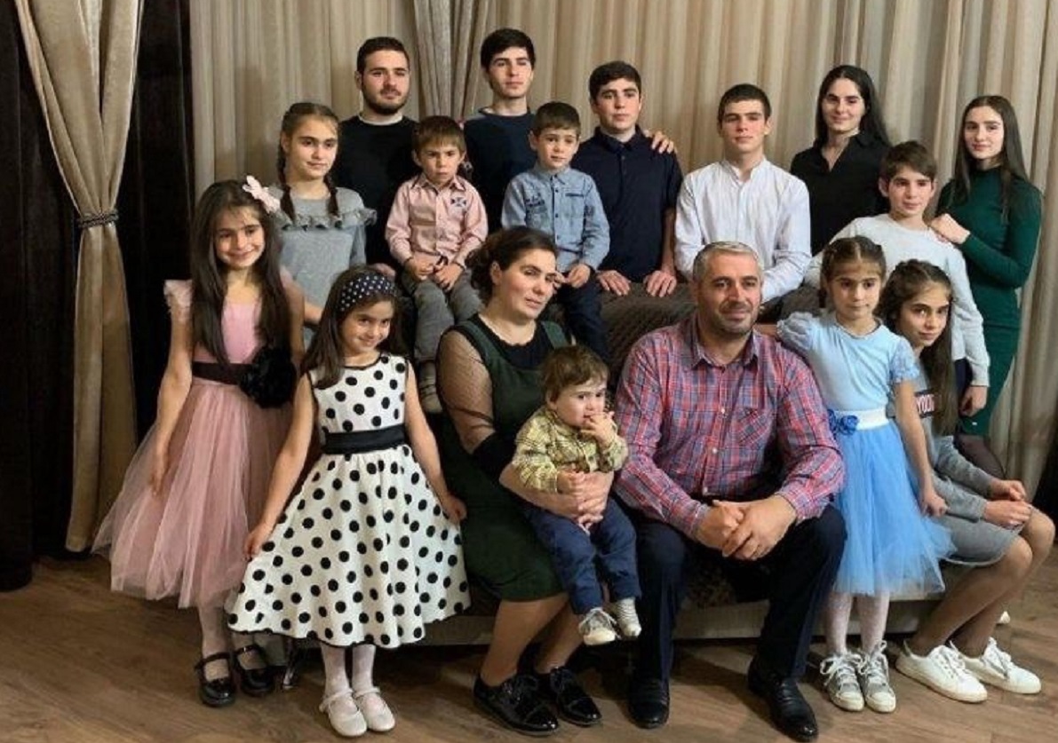 Нижегородка Марианна Акопян рассказала, трудно ли воспитывать 15 детей