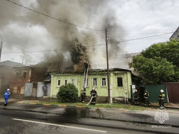 Временное жильё предоставили семьям после пожара на Интернациональной улице